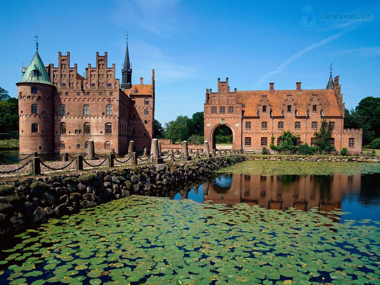 Foto: Egeskov Castle, Fyn Island, Copenhagen, Denmark