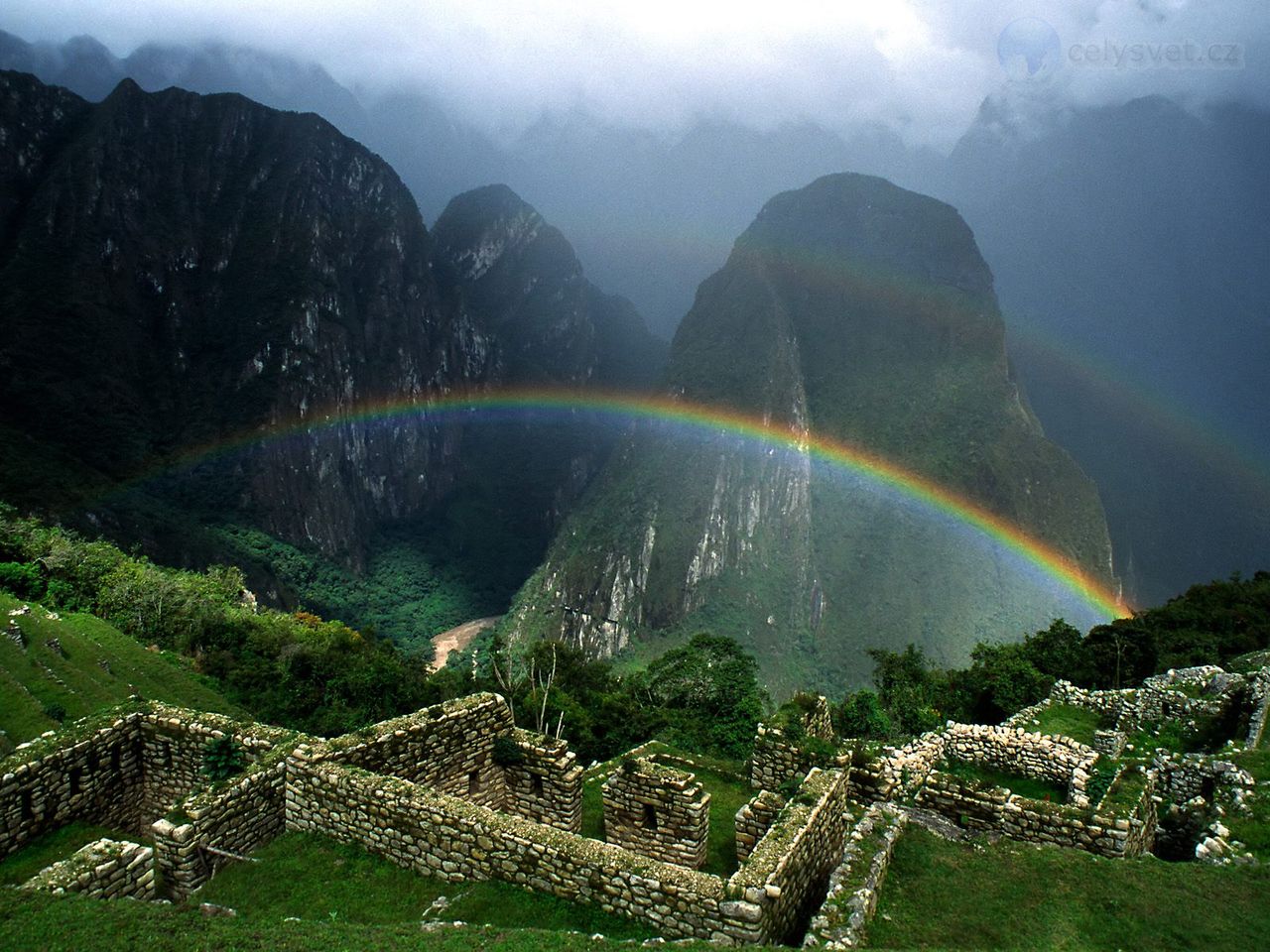 Foto: Rainbow Over Machu Picchu, Peru