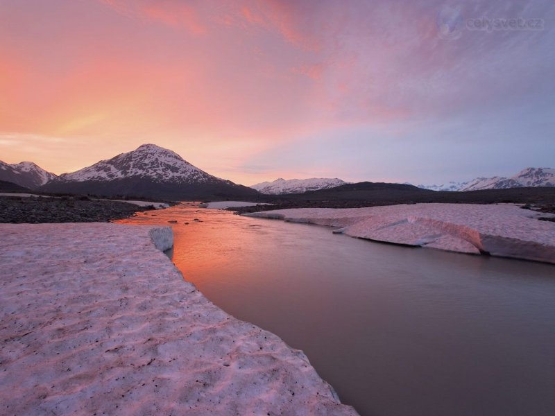 Foto: Alsek River At Sunset,  British Columbia, Canada